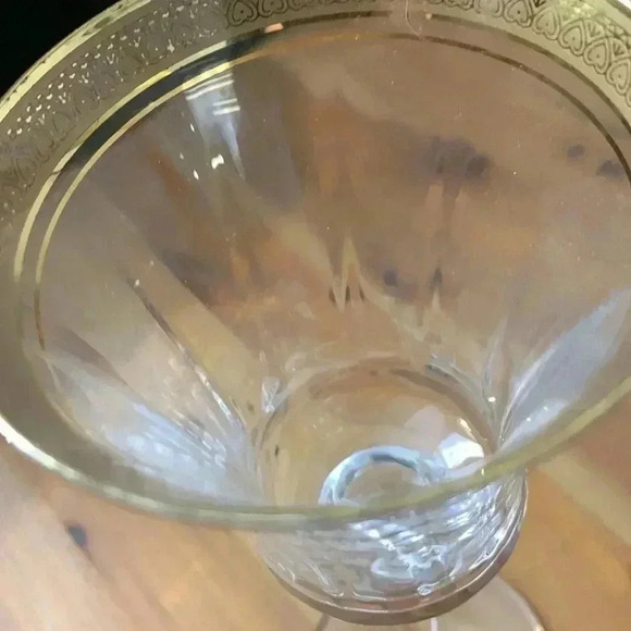 Unbranded Crystal, Vintage, Gold  Rimmed Wine Glasses, Set of 2 - Picture 6 of 7